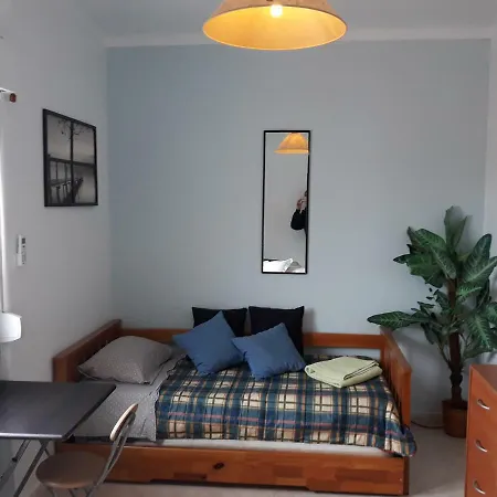 Quarto em Acomodações Particulares Moscavide Nº 1 M1
