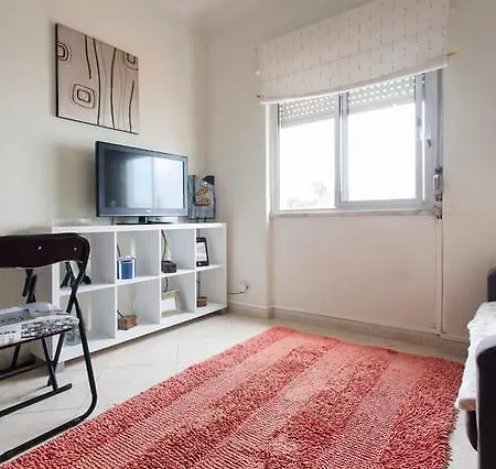 Moscavide Nº 1 M1 Séjour chez l'habitant *