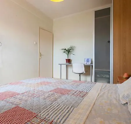 Moscavide Nº 1 M1 Séjour chez l'habitant Lisboa